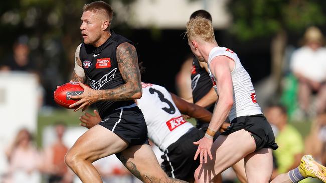 Jordan De Goey looked sharp for the Pies through the midfield. Picture: Michael Willson/AFL Photos via Getty Images