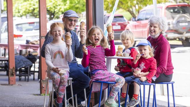 Families made the most of the warm weather in Daylesford. Picture: Wayne Taylor/NCA NewsWire.