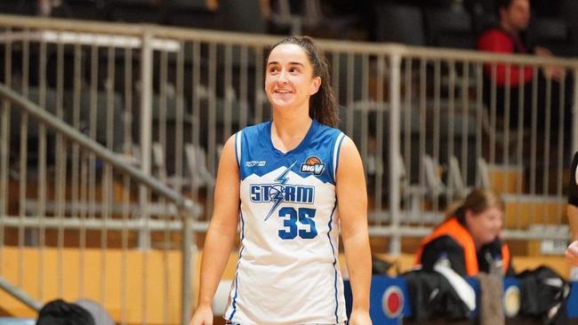 Georgia Varley is averaging 16 points a game with Bellarine this season. Picture: Lawrence Surgers.