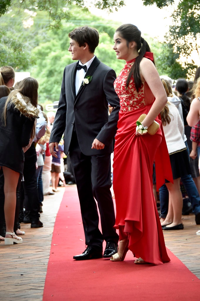 Glitz and glamour of Fairholme formal | The Chronicle