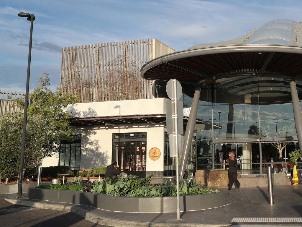 The Department of Health on Tuesday afternoon listed five stores within the shopping centre in Maribyrnong where an infected person had visited. Picture: NCA NewsWire / David Crosling