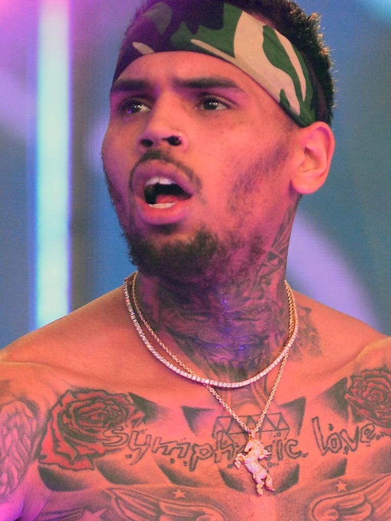 Why We Shouldnt Stand For Insane Reaction To Chris Brown Lap Dance News 0246