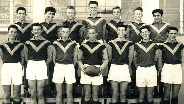 Sandgate District State High School’s 1960 A Grade AFL team: (front) Brian George, Ian Batten, John Lunney, Frank Stevenson, Max McDonald, Glenn McCarthy, Gary Hatcher with (back) Bill Matthews, Robert Blight, Les Starkey, Brian Haydon, Robert Bishgrove, Richard ‘Dick’ Grayson and Spiro Mostratos.