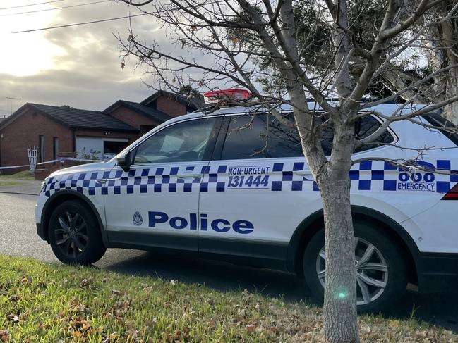Despite signing an agreement to introduce new 9-hour shifts, senior police sources said Victoria Police force command remained vehemently opposed to the idea.