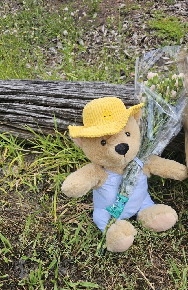 A teddy bear at the site of the Ransome crash.