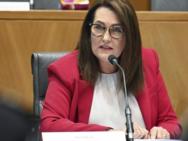 CANBERRA, AUSTRALIA, NewsWire Photos. AUGUST 4, 2023: Senator Deborah O'Neill during the Legal and Constitutional Affairs Legislation Committee Budget Estimates 2023Ã¢â¬â24 at Parliament House in Canberra. Picture: NCA NewsWire / Martin Ollman