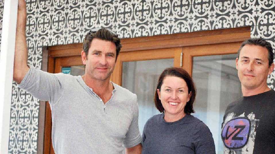 Pete Murrayâ€™s rock & roll cafe at Byron Bay | Daily Telegraph