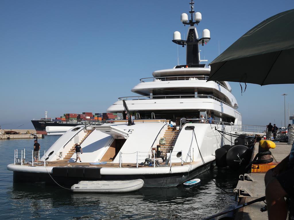 james packer yacht mexico