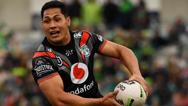 Roger Tuivasa-Sheck needs his Warriors teammates to lift. Picture: Getty Images