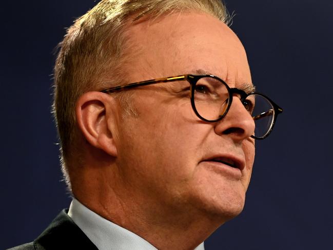 SYDNEY, AUSTRALIA - NewsWire Photos DECEMBER 23, 2022: Australian Prime Minister Anthony Albanese hold a press conference at the Sydney office.Picture: NCA NewsWire / Jeremy Piper