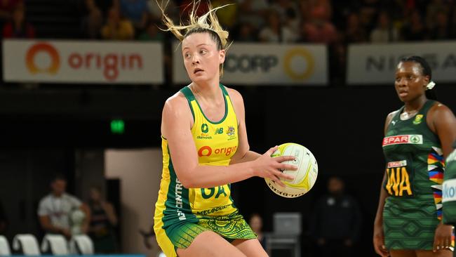 CAIRNS, AUSTRALIA - OCTOBER 25: Sophie Dwyer of the Diamonds in action during game one of the International Test series between Australia Diamonds and South Africa Proteas at Cairns Convention Centre on October 25, 2023 in Cairns, Australia. (Photo by Emily Barker/Getty Images)