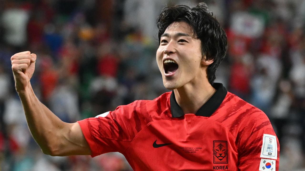 Cho Gue-sung, the South Korea striker who went viral at the World Cup — for  being handsome - The Athletic