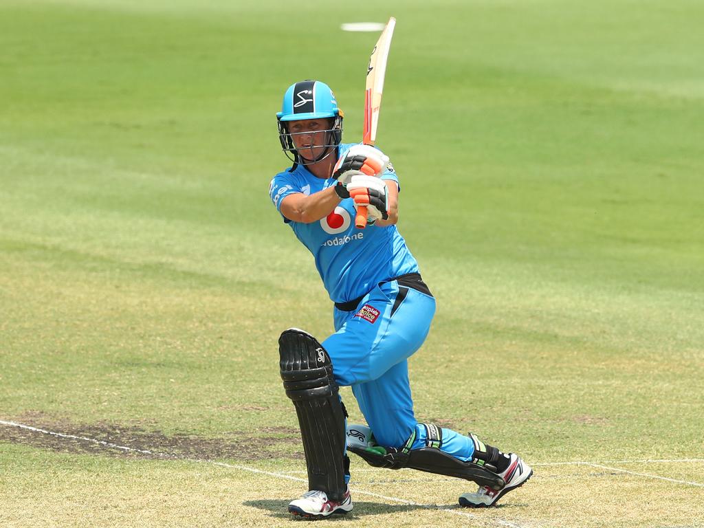 New Zealand’s Sophie Devine smashed 29 sixes in WBBL05.
