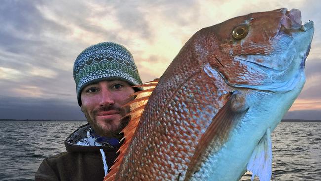 Fishing Monthly Magazines : Snapper and the great rig debate