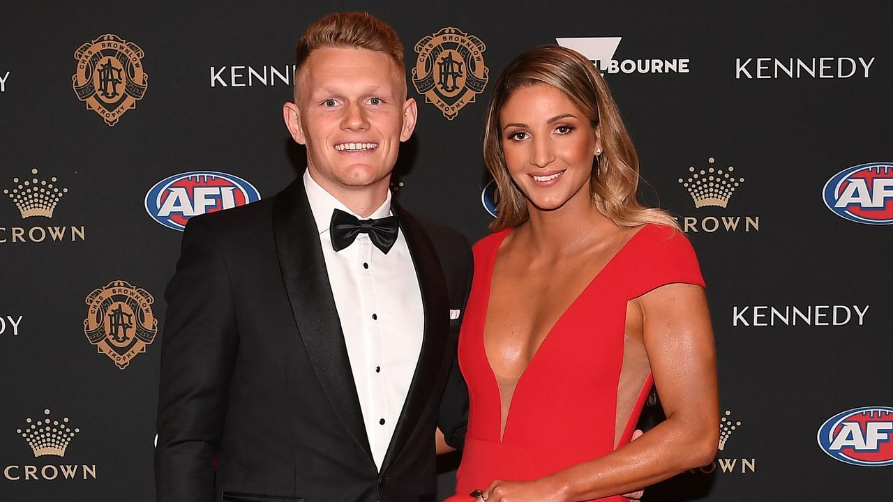 Adam Treloar and Kim Ravaillion at the 2019 Brownlow Medal. (AAP Image/Julian Smith)