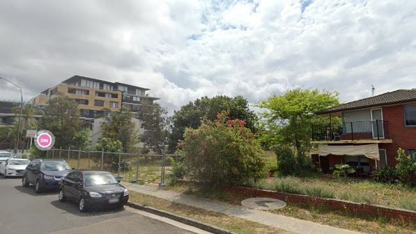 The proposal will see Ettalong’s vacant `no man’s land’ developed into high-end apartments with a commercial ground floor. Picture: Google