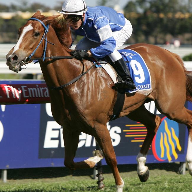 SEPTEMBER 30, 2006: Pic of races at Gold Coast Turf Club, Pic of race 4, winner no. 9 Watapen, jockey Daniel Griffin. PicKate/Czerny