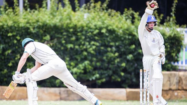 Reuben Berger appeals a stumping. (AAP Image/Renae Droop)