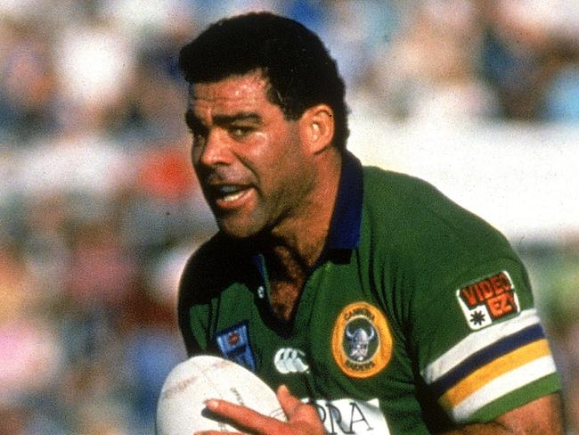 CANBERRA, AUSTRALIA - 1994:  Mal Meninga of the Canberra Raiders in action during a ARL match held at Bruce Stadium 1994 in Canberra, Australia. (Photo by Getty Images)