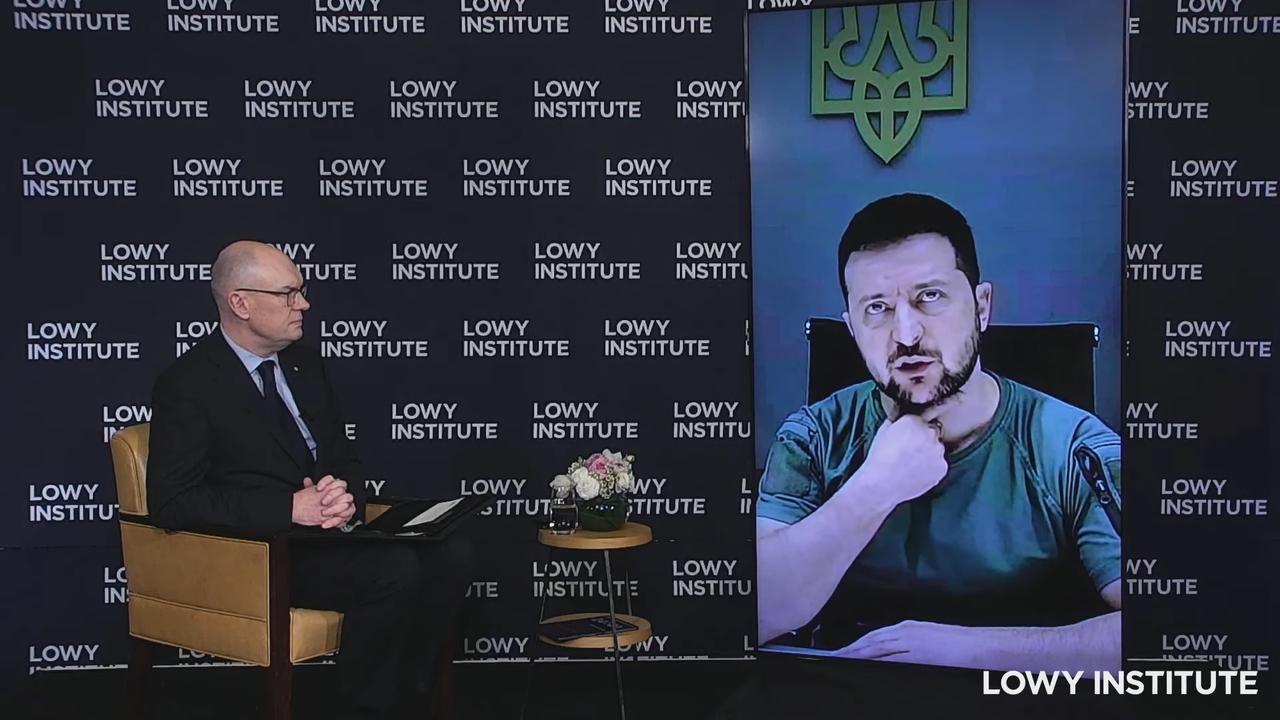 Ukrainian President Volodymyr Zelensky speaking to Lowy Institute executive director, Michael Fullilove. Picture: Supplied