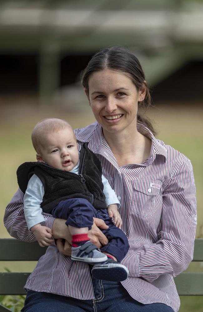 Ellen Nichols with baby Zachary Noel Curtis, 15 weeks.