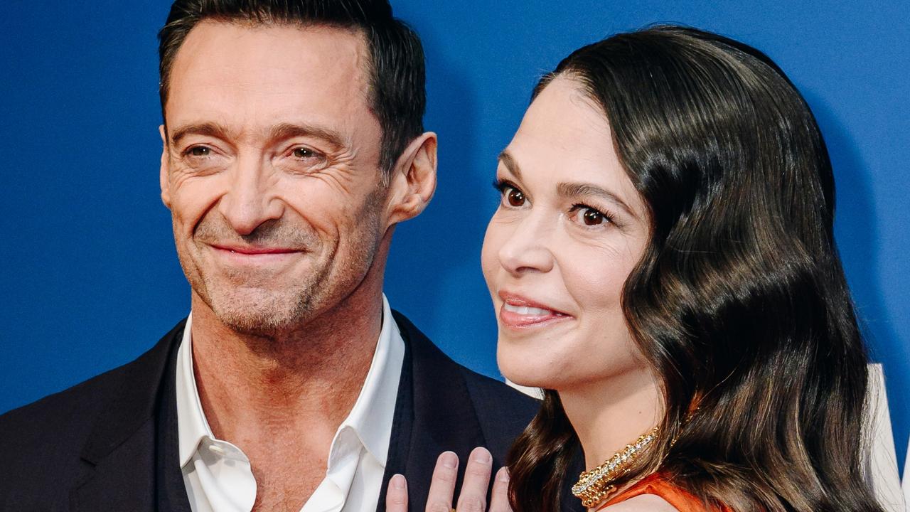 Hugh Jackman’s passionate PDA with girlfriend