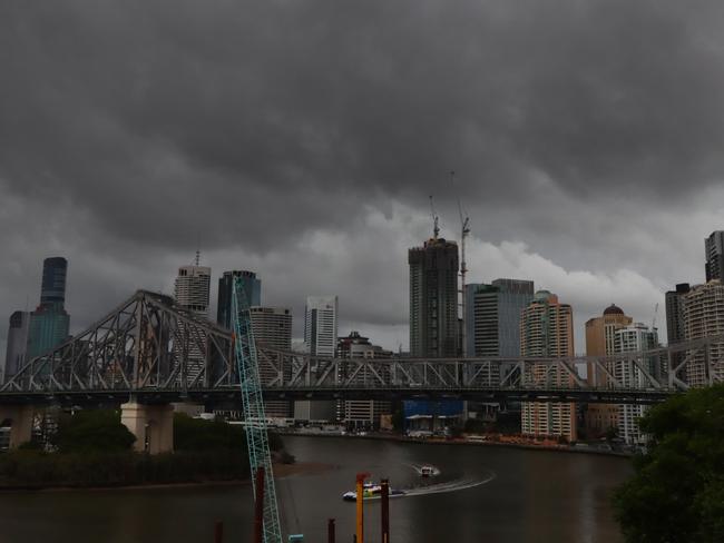 An afternoon storm pictured on approach to Brisbane, Fortitude Valley Monday 18th October 2021 Picture David Clark