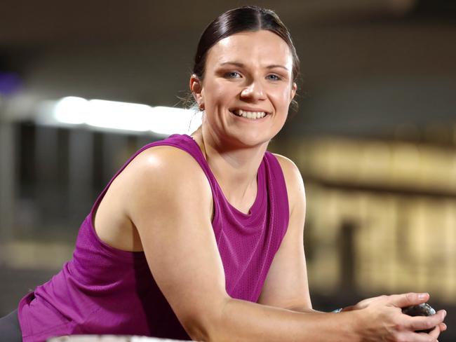 100 days until the Bay Sheffield. Stawell Gift winner, Hayley Orman will be competing. Hayley and her training team at training at the SA Athletics Stadium, Mile End. 14 September 2021. Picture Dean Martin