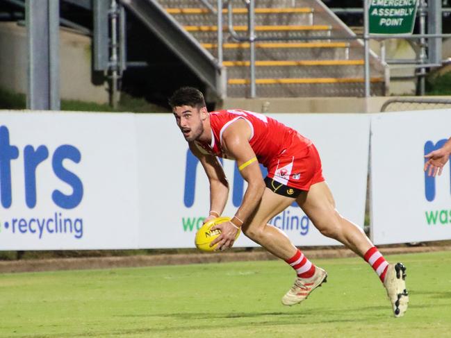 Waratah midfielder Rob Turnbull put in a big season for Tahs. Picture: Celina Whan / AFLNT Media