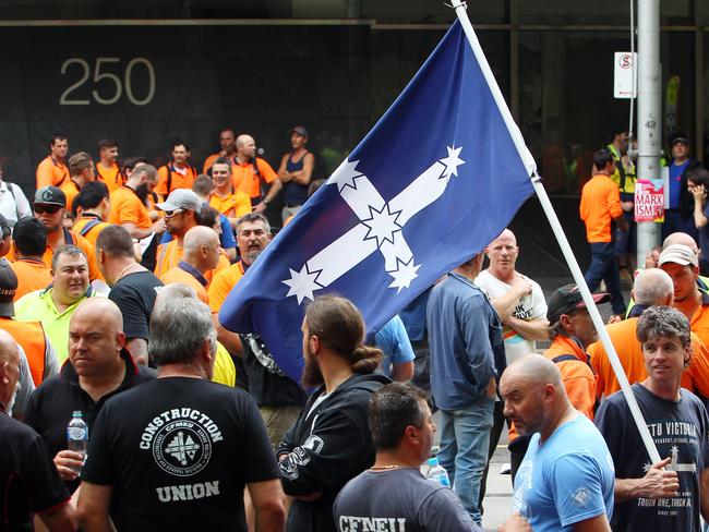 8/12/15 CFMEU members appearing in their thousands outside the Melbourne magistrates court as CFMEU bosses John Setka and Shaun Reardon appear on charges of blackmail. Aaron Francis/The Australian.