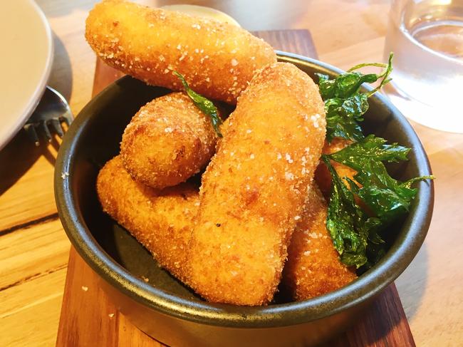 The garlic potato croquettes 