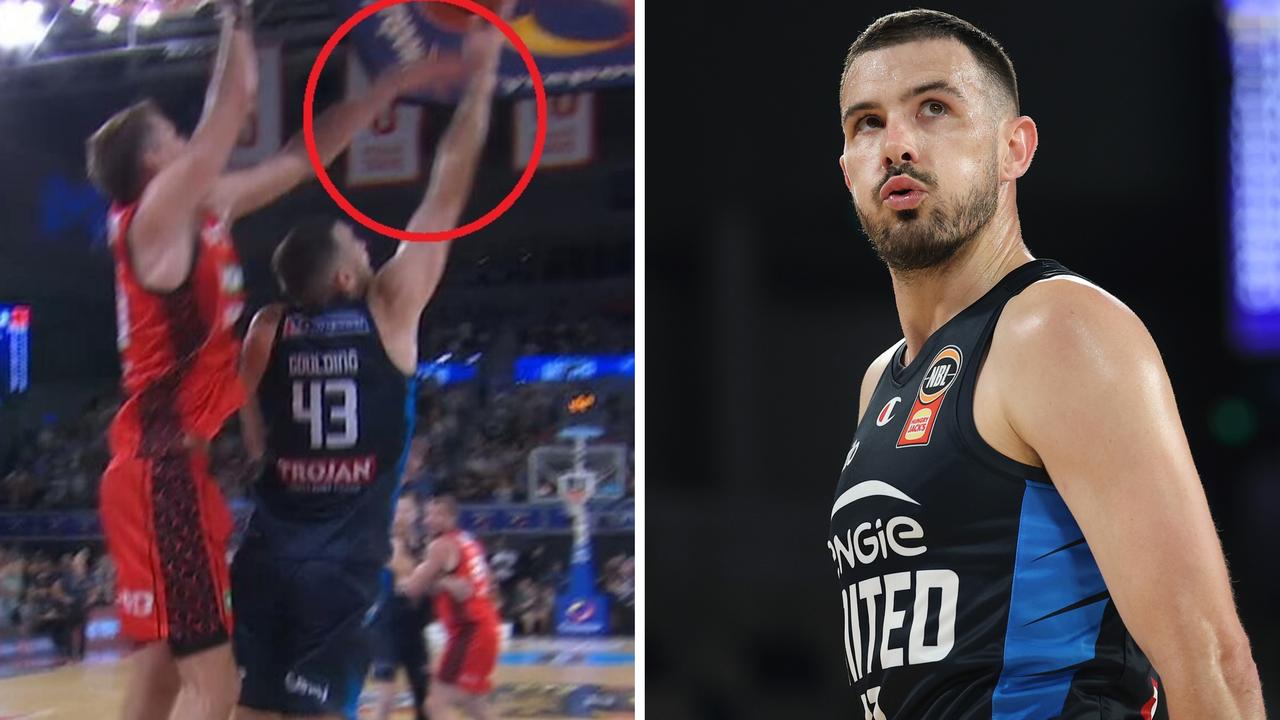 'One of the greatest games in NBL history': All-time shootout as last-second foul decides finalist