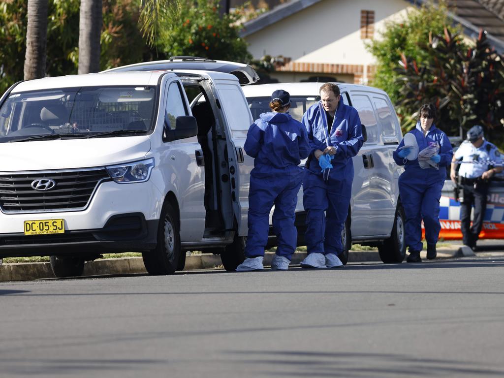 Forensics and police arrived at the scene Thursday morning. Picture: NewsWire / Damian Shaw