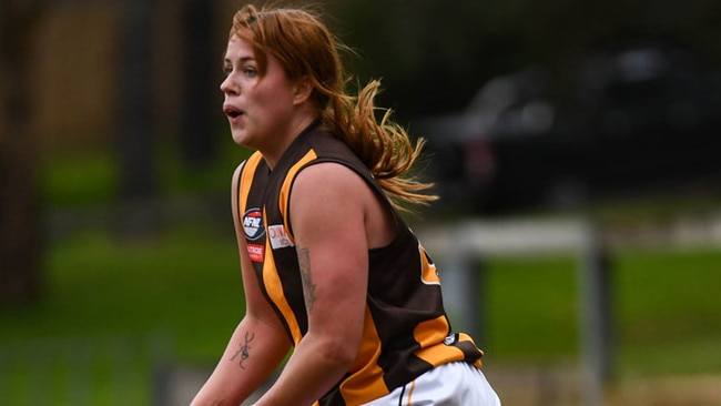 Chloe Rowan in action for Heidelberg West. Picture: Nathan McNeill