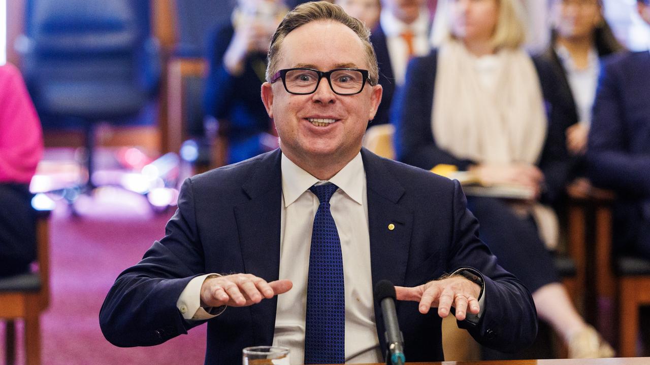 It has been revealed outgoing Qantas boss Alan Joyce pocketed 1.74 million in shares – valued at just over $10 million – for guiding the airline through the Covid pandemic. Picture NCA NewsWire / Aaron Francis