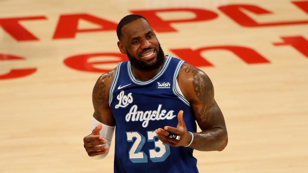 The Whales of NBA Top Shot Made a Fortune Buying LeBron Highlights - WSJ