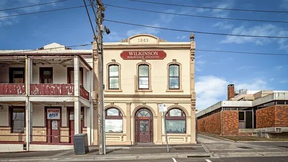 286 Main St Lilydale, next to the abandoned White Dog pub, is up for sale.