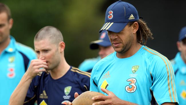 Michael Clarke (L) and Andrew Symonds (R).