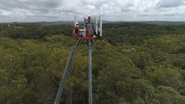 A video showing the construction of a Telstra 5G tower for Maryborough on the Fraser Coast