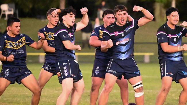 Caloundra and Mabel Park players perform a haka in honour of Benjamin Hunter. Pic: Kylie McLellan