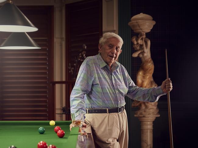 EMBARGO FOR THE RICH LIST 25 MARCH 2022. FEE MAY APPLY. 10/12/2021 Real Estate mogul Harry Triguboff at his home in Vaucluse, Sydney. Photo: Nick Cubbin