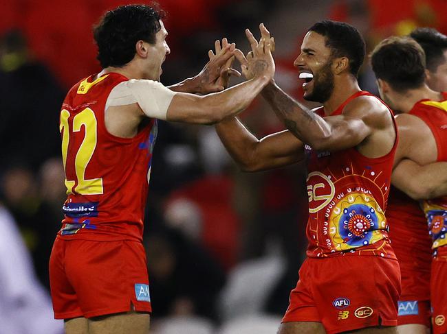 Suns chairman, star urge Rankine to stay