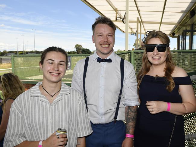 Bet365 Traralgon Cup Day, held at Traralgon Racecourse, Traralgon, Victoria, 1st December 2024: Sophie Roberts, Caleb Vardy, Jessie Joyce. Picture: Andrew Batsch