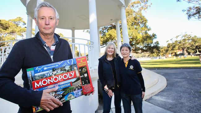 Mosman Rotary Club’s Mark Alderson, Di McKenzie and Clare Stockdale. Picture: Jess Husband.