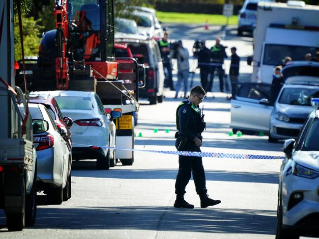 Police cordoned off Bride Ave. Picture: Luis Enrique Ascui