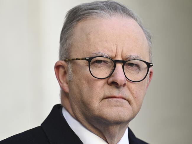 CANBERRA, Australia - NewsWire Photos - September 16, 2024: Prime Minister Anthony Albanese and Minister for Housing and Homelessness, Clare O'Neil hold a press conference at Parliament House in Canberra. Picture: NewsWire / Martin Ollman