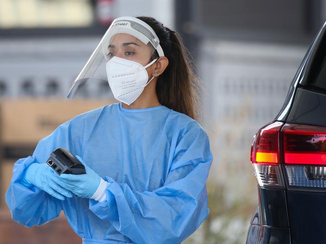 SYDNEY, AUSTRALIA - NewsWire Photos, JANUARY 24 2022: Health Professionals are seen working at the Haberfield Covid testing site in the inner West in Sydney. Picture: NCA NewsWire /Gaye Gerard