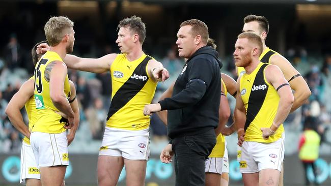 Justin Leppitsch addresses Richmond players. Picture: Sarah Reed