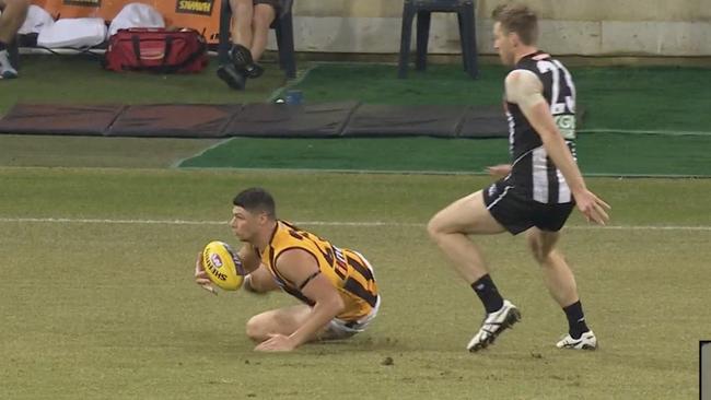 Jonathon Patton suffered the injury during this slide for a mark. Picture: Channel 7