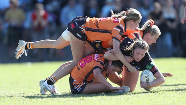 The Entrance Tigers’ women’s teams have made a strong start to 2024. Picture: Sue Graham